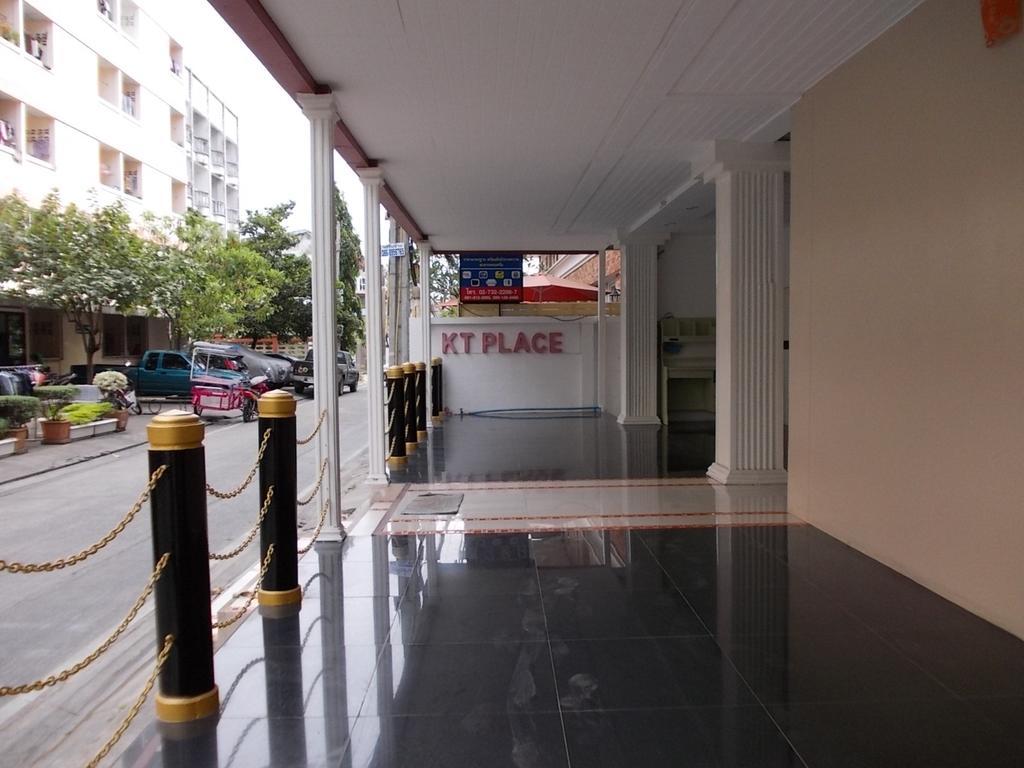 Kt Place Hotell Bangkok Exteriör bild